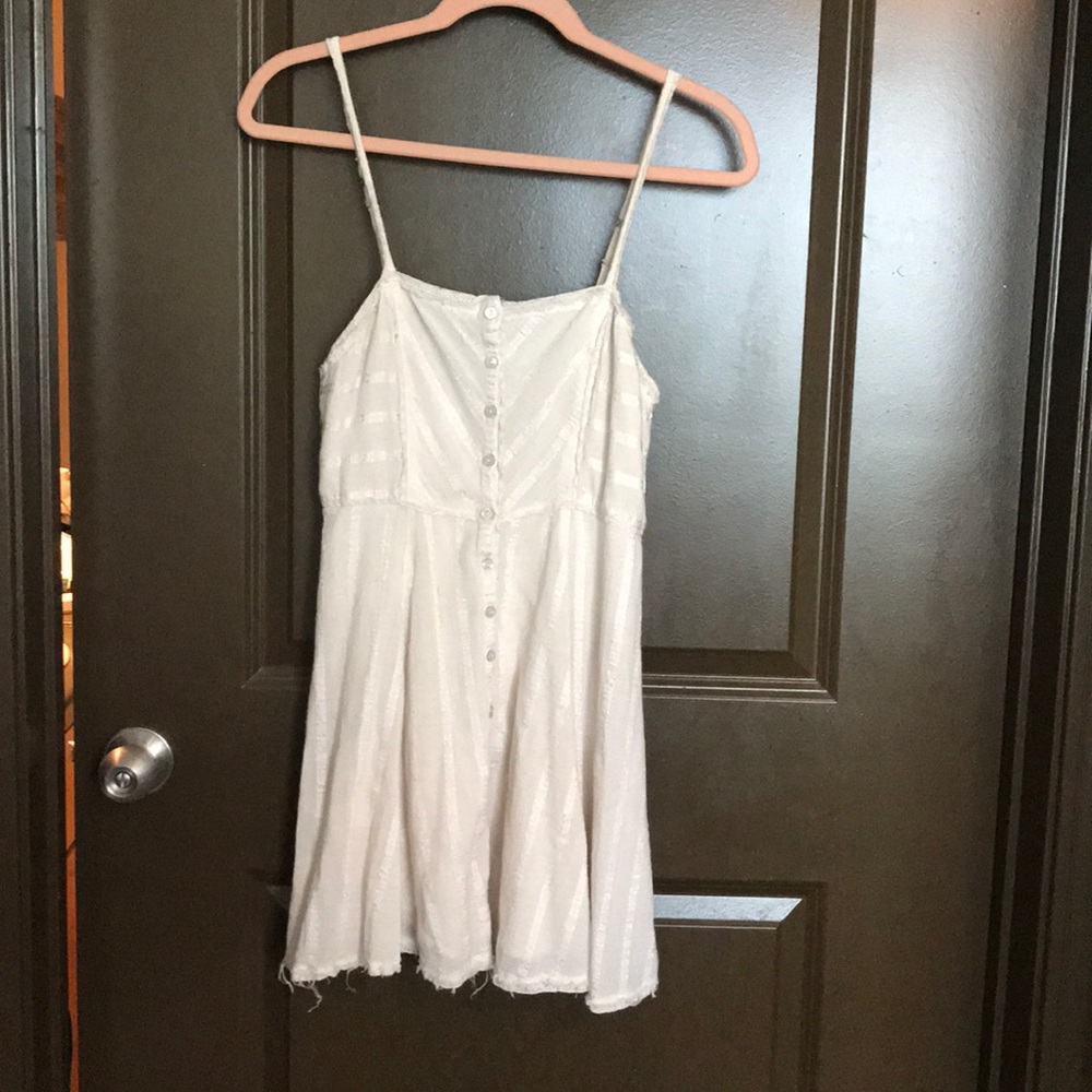 Size small kimchi blue cream dress